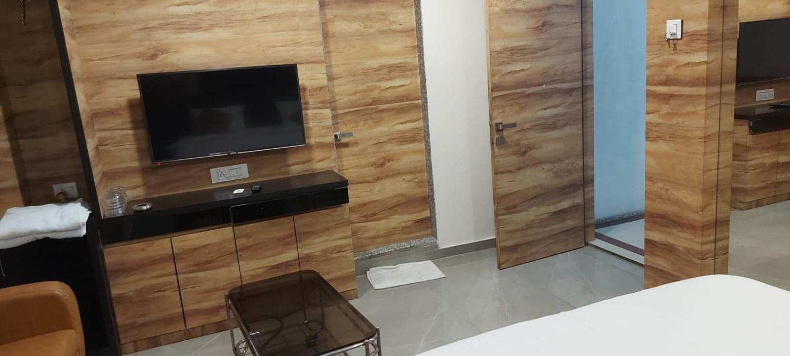 Glitz Hotels Sai Guest House - Nr Inorbit Mall Vashi Navi Mumbai Kültér fotó