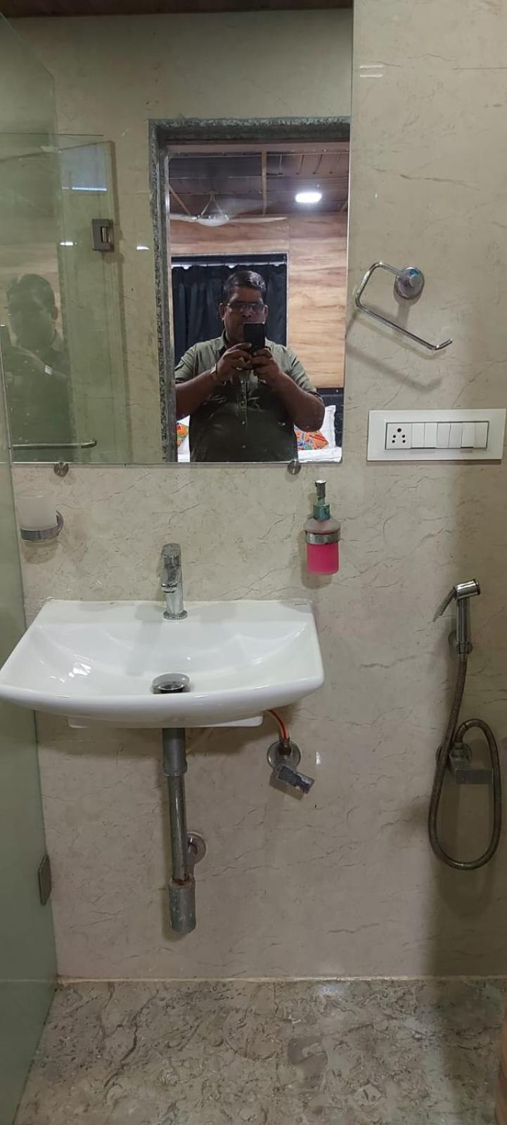 Glitz Hotels Sai Guest House - Nr Inorbit Mall Vashi Navi Mumbai Kültér fotó