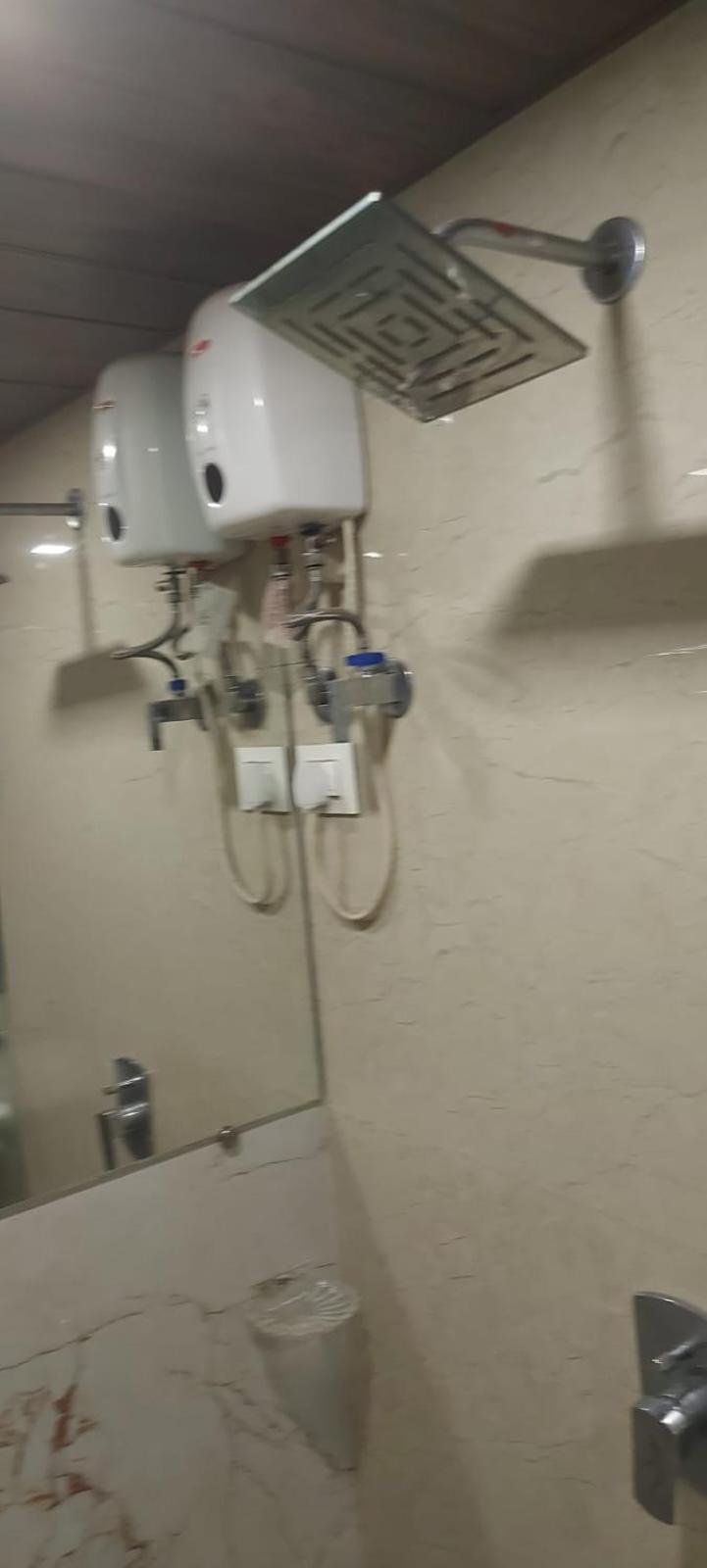 Glitz Hotels Sai Guest House - Nr Inorbit Mall Vashi Navi Mumbai Kültér fotó